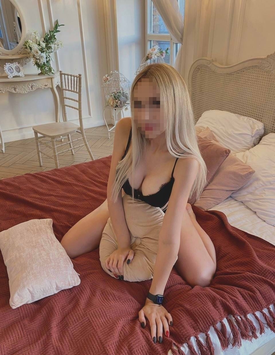 Даша - Индивидуалка СПб +7(981)758-59-09